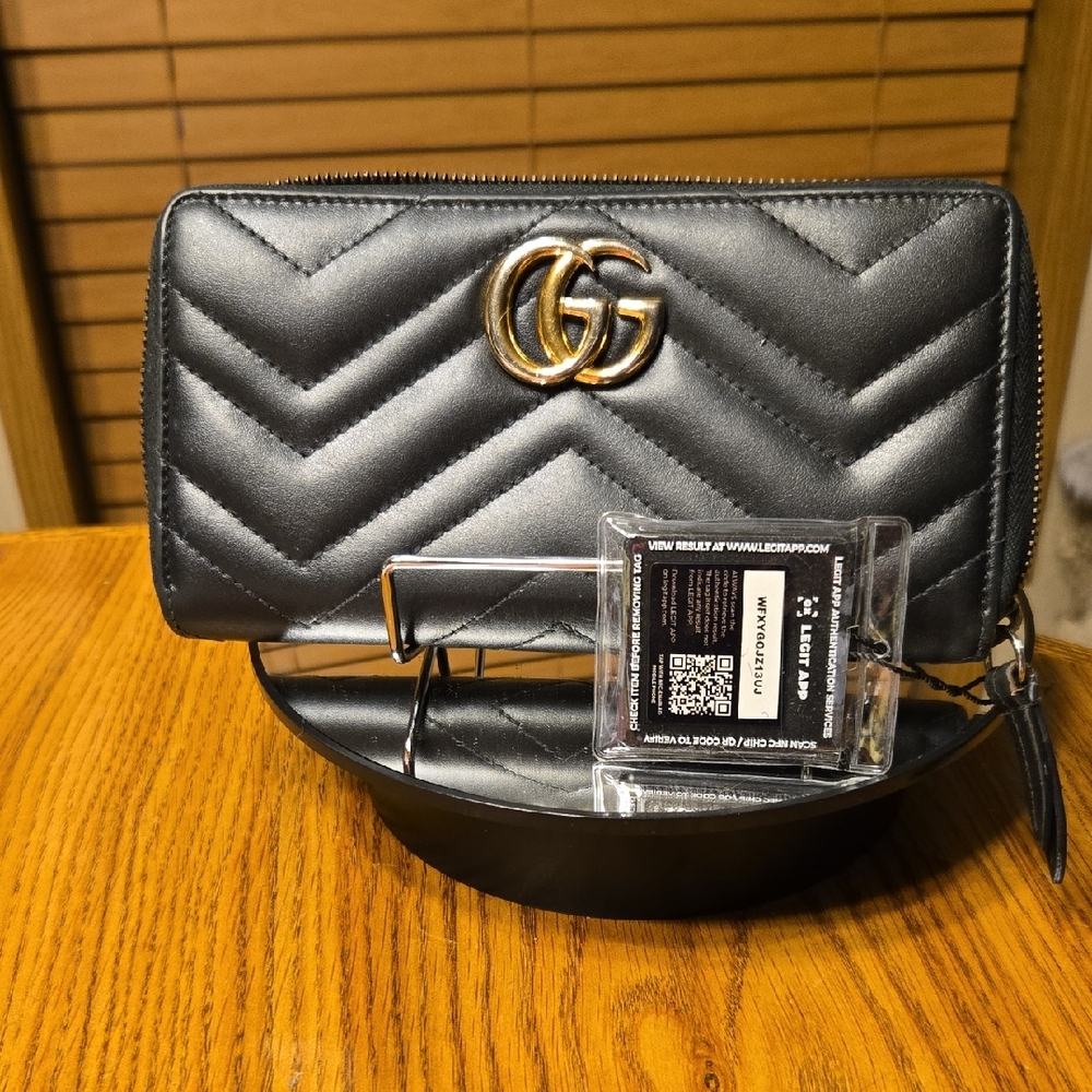 Gucci GG Marmont Black Quilted Matelasse Leather Zip Around Wallet